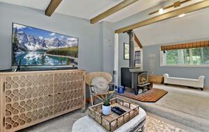 Serene Cabin in the Woods with Creek - Mosier, Oregon