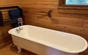 Custom Built Log Cabin on Pristine Lake Santeetlah - Robbinsville, North Carolina