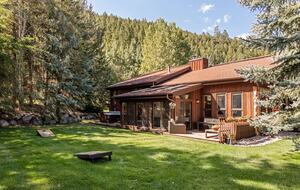Mountain Modern Home with Private Hot Tub - Between Vail and Beaver Creek! - Avon, Colorado