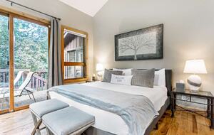 Mountain Modern Home with Private Hot Tub - Between Vail and Beaver Creek! - Avon, Colorado