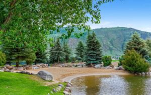 Mountain Modern Home with Private Hot Tub - Between Vail and Beaver Creek! - Avon, Colorado