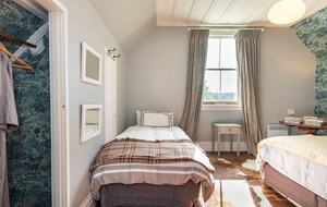 Hololio House - Historic Homestead at Clevedon Polo Club - Auckland, New Zealand