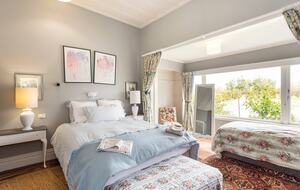 Hololio House - Historic Homestead at Clevedon Polo Club - Auckland, New Zealand