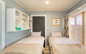 Hololio House - Historic Homestead at Clevedon Polo Club - Auckland, New Zealand