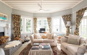 Hololio House - Historic Homestead at Clevedon Polo Club - Auckland, New Zealand