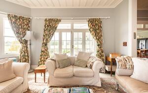 Hololio House - Historic Homestead at Clevedon Polo Club - Auckland, New Zealand