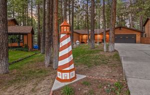 Luna's Lighthouse - Flagstaff, Arizona