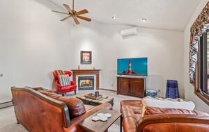 Luna's Lighthouse - Flagstaff, Arizona