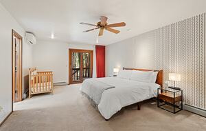 Luna's Lighthouse - Flagstaff, Arizona