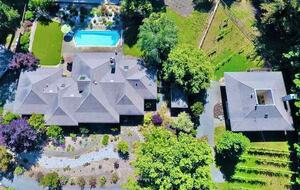 Sonoma Wine Country Estate - as seen on Emmy Award winning show Staycation! - Sebastopol, California