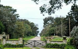 Santa Sylvina Estancia | Unforgettable Argentinian Estate | 250+ Acres | Beach and Golf Club Access! - Chapadmadal, Mar de Plata, Argentina