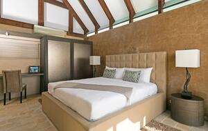 6 Bedroom Villa | w/ Concierge, Amenities, & Pool - Crocus Bay, Anguilla