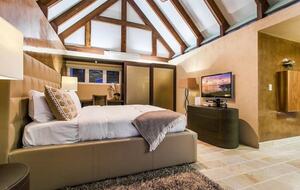 6 Bedroom Villa | w/ Concierge, Amenities, & Pool - Crocus Bay, Anguilla