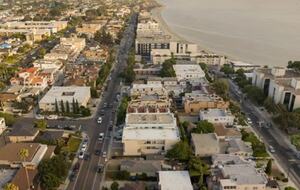 Pacific Beach Condo - 3 Bed & 3 Bath - San Diego, California