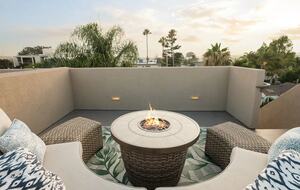 Pacific Beach Condo - 3 Bed & 3 Bath - San Diego, California