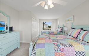 Bella Blue Beach Getaway - One Block to the Ocean! - Emerald Isle, North Carolina