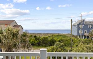 Bella Blue Beach Getaway - One Block to the Ocean! - Emerald Isle, North Carolina