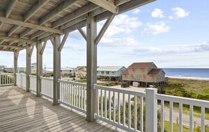 Bella Blue Beach Getaway - One Block to the Ocean! - Emerald Isle, North Carolina