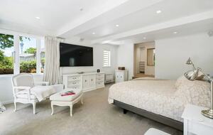 The Villa on Anglesea - Auckland, New Zealand