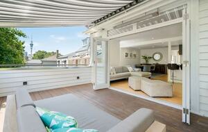 The Villa on Anglesea - Auckland, New Zealand