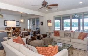 Lake Martin Retreat - Eclectic, Alabama