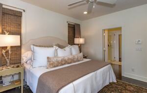 Lake Martin Retreat - Eclectic, Alabama