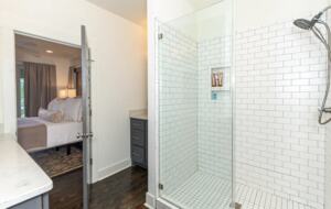 Lake Martin Retreat - Eclectic, Alabama