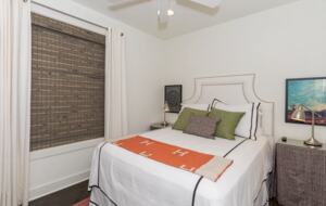 Lake Martin Retreat - Eclectic, Alabama