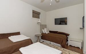 Lake Martin Retreat - Eclectic, Alabama