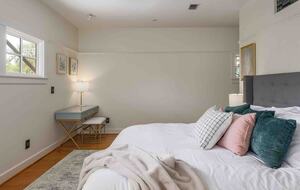 Clarksville Modern Luxury Vacation Home - Austin, Texas