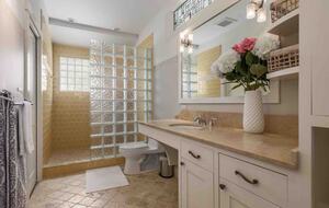 Clarksville Modern Luxury Vacation Home - Austin, Texas