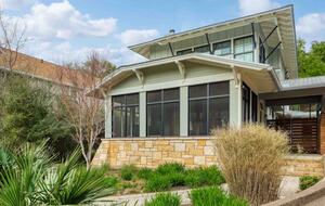 Clarksville Modern Luxury Vacation Home - Austin, Texas