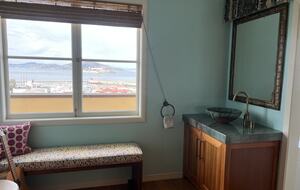 MBR changing room with view