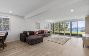 Mollymook Beach Retreat - Mollymook Beach, Australia