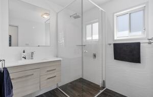 2nd bathroom main floor