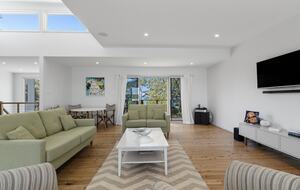 Mollymook Beach Retreat - Mollymook Beach, Australia