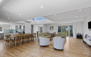 Mollymook Beach Retreat - Mollymook Beach, Australia