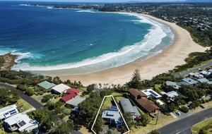 Aerial view - short walk down stairs to world class beach