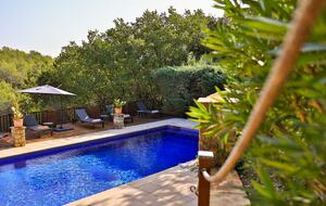 The Hideaways Club - La Retraite - Le Rouret, France