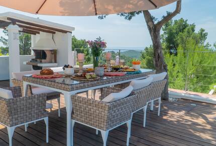 The Hideaways Club - Villa La Solana - Es Cubells, Spain