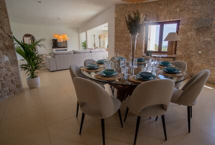 The Hideaways Club - Villa La Solana - Es Cubells, Spain