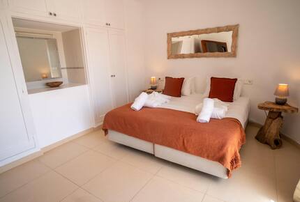 The Hideaways Club - Villa La Solana - Es Cubells, Spain