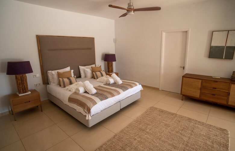 The Hideaways Club - Villa La Solana - Es Cubells, Spain