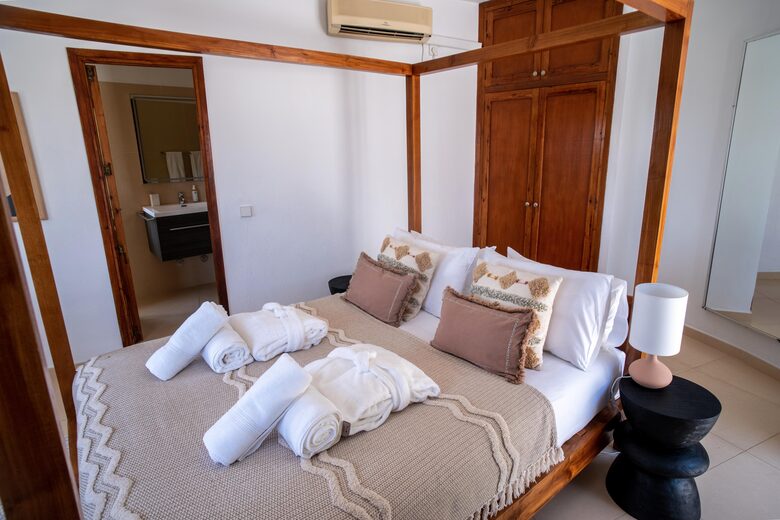 The Hideaways Club - Villa La Solana - Es Cubells, Spain