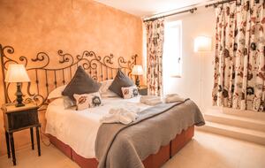 The Hideaways Club - Il Bosco - Florence, Italy