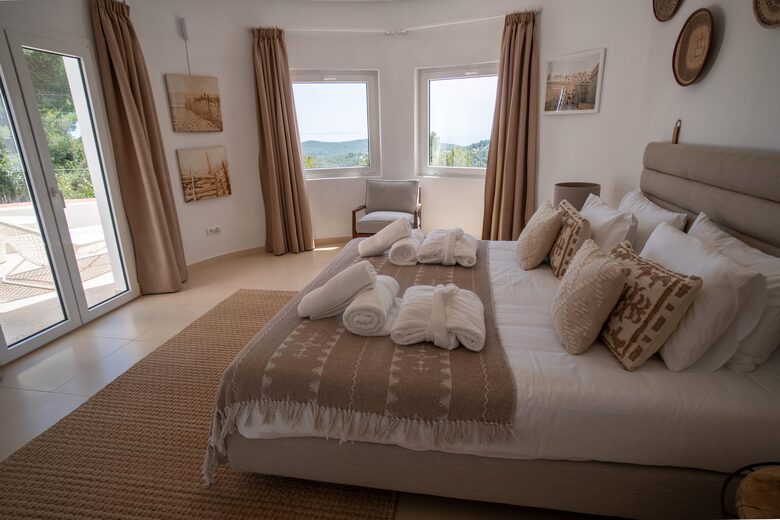 The Hideaways Club - Villa La Solana - Es Cubells, Spain