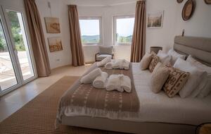 The Hideaways Club - Villa La Solana - Es Cubells, Spain