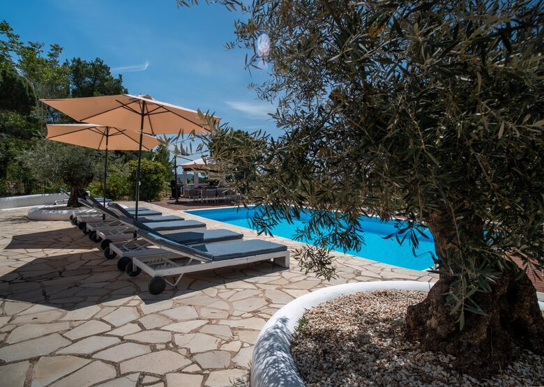 The Hideaways Club - Villa La Solana - Es Cubells, Spain