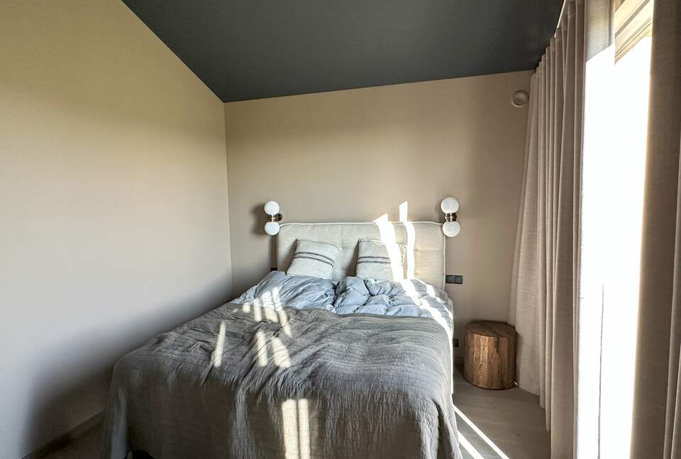 View room 2