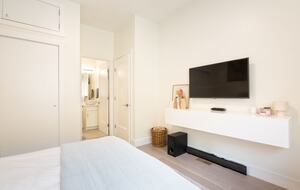 Bedroom 2 (with Connected TV)